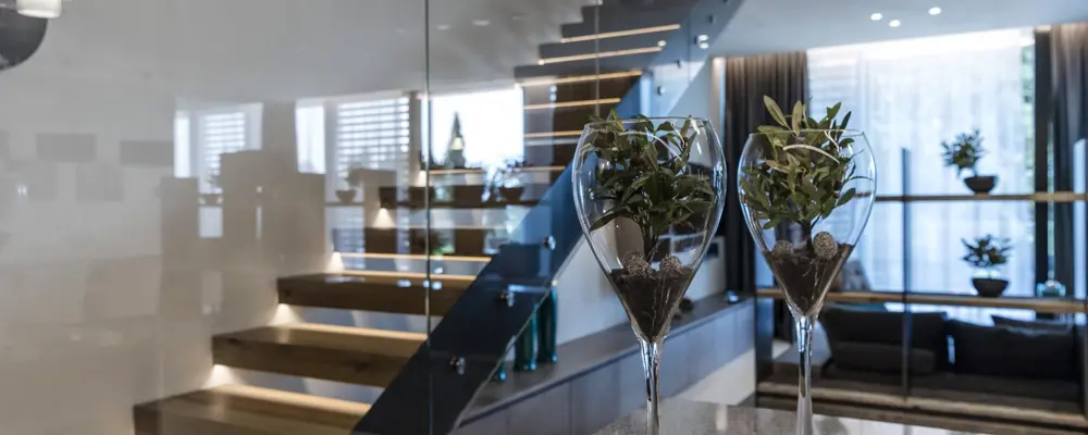 Landmark Apartment I Treppe Und Dekoration Im Hotel Edenreserve