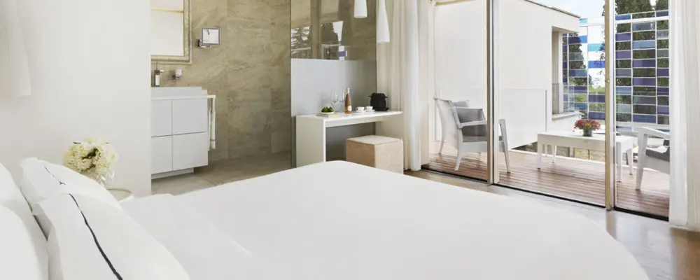 Junior Suite Hotelzimmer Mit Badezimmer Und Balkon Im Hotel Eden Reserve