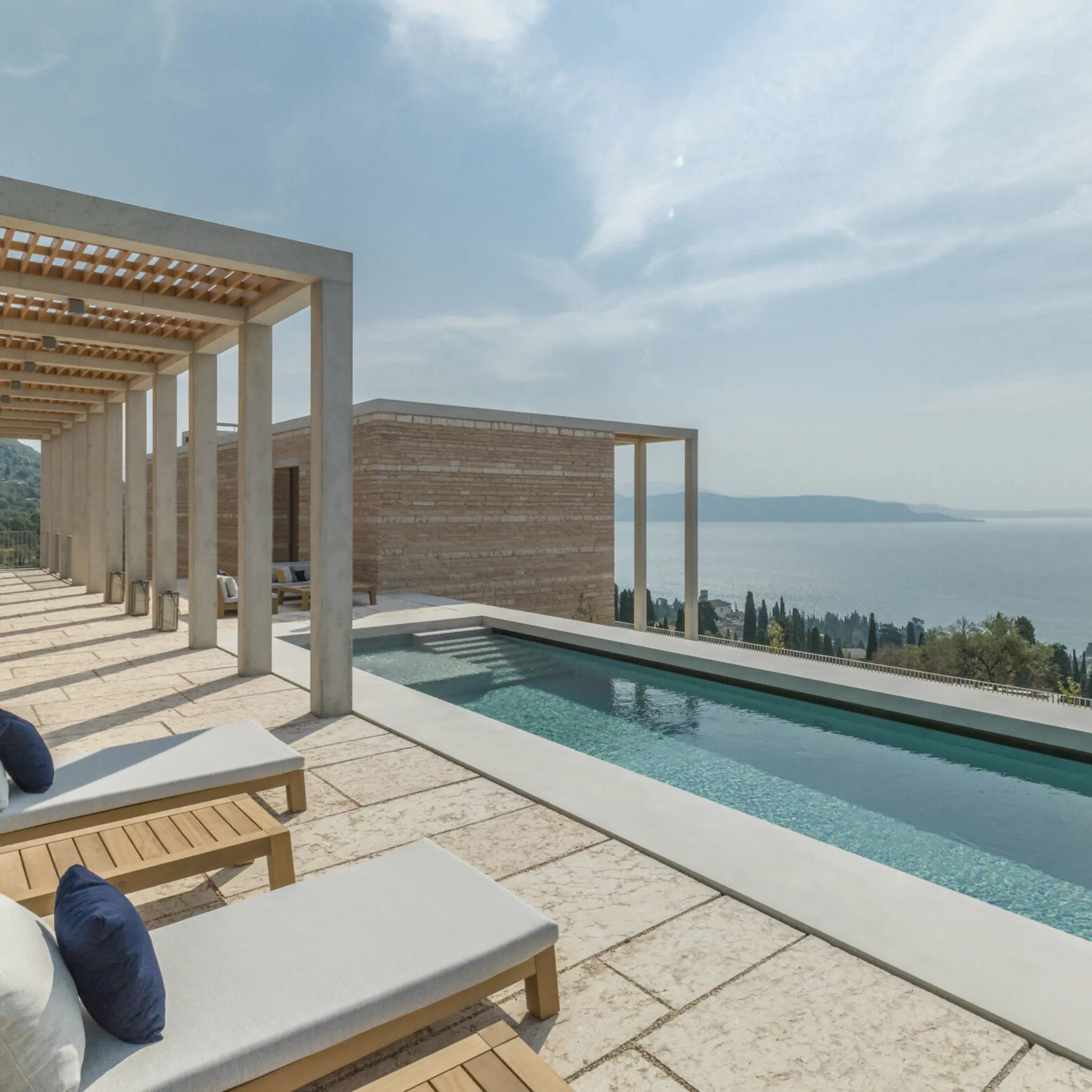 Villa David Chipperfield Ovest Pool Und Liegebereich Im Hotel Eden Reserve