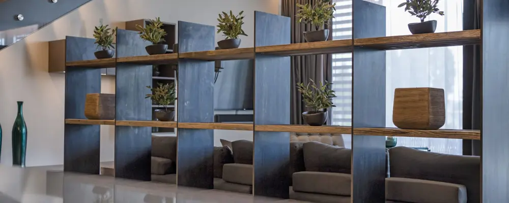 Landmark Apartment I Regal Im Wohnzimmer Im Hotel Eden Reserve